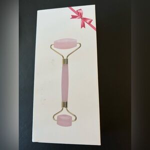 FACE ROLLER- NIB JADE WITH ROSE GOLD